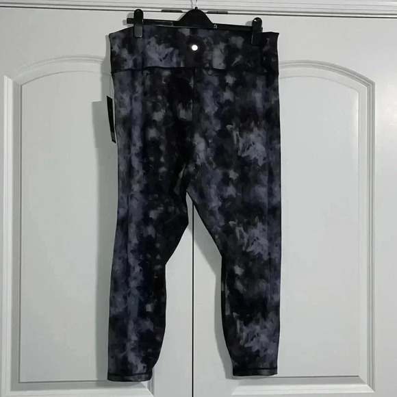 Velocity High Rise Ankle Length Leggings - Picture 6 of 9